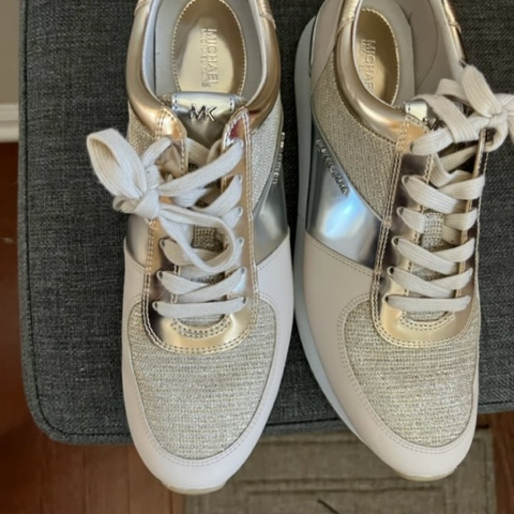 LADIES MICHAEL KORS  SIZE 11 GOLD SNEAKERS
